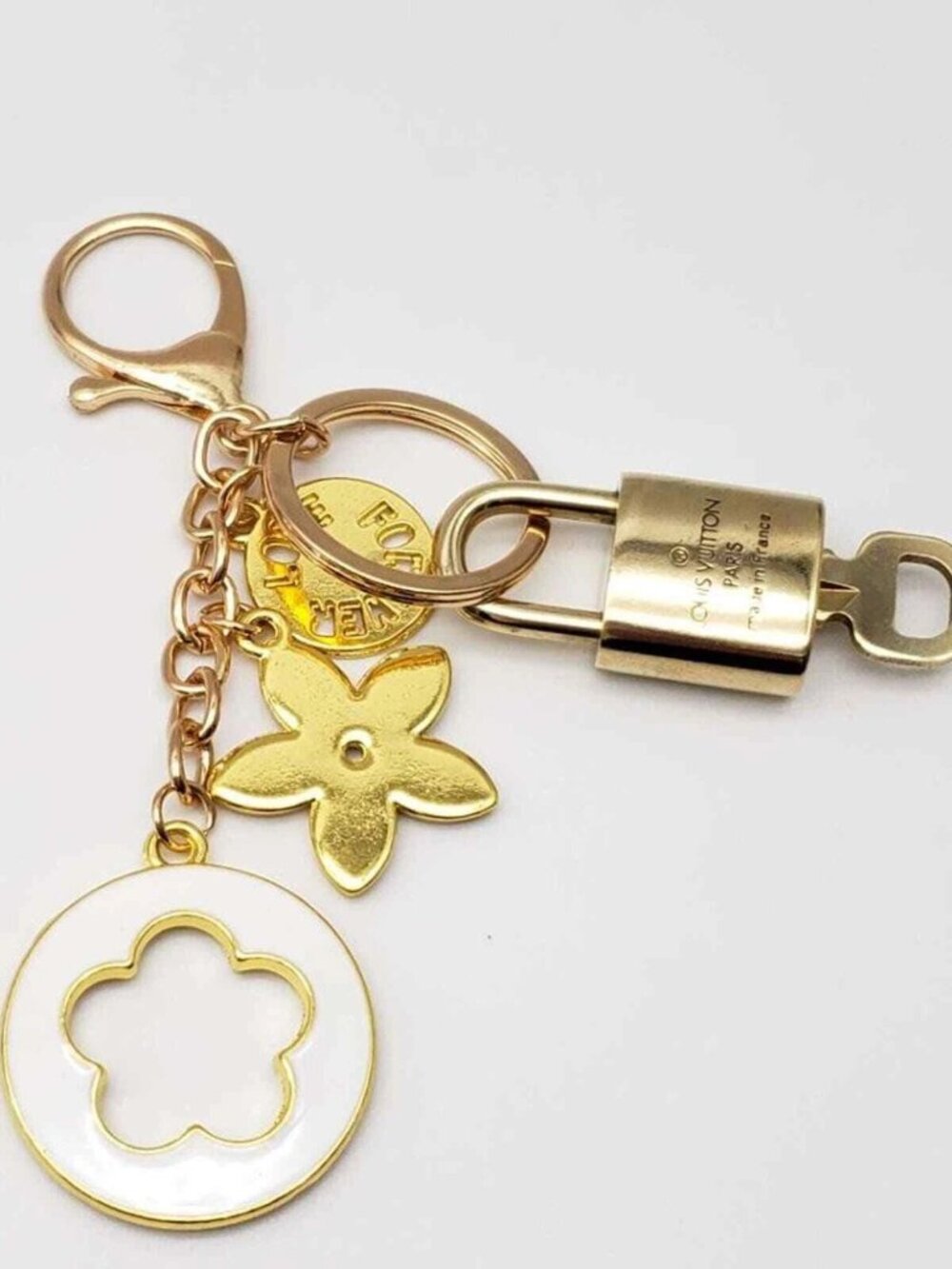 Louis Vuitton Authentic Gold Lock 🔒 Unbranded Flower Keychain Charm for Bags - Picture 5 of 6